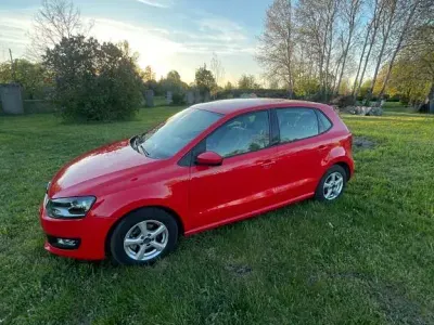 Używany VW Polo Comfortline 69 KM (50 kW) 2010 Czerwony Hatchback