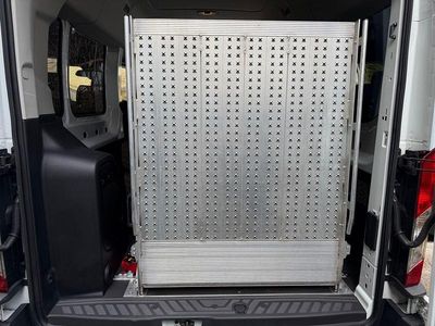 Second-hand Ford Transit 136 CP (100 kW) 2017 Alb Monovolum