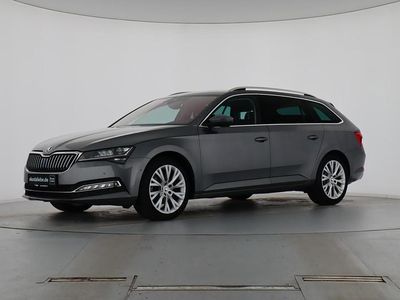 Grau Gebraucht 2022 Skoda Superb Style Kombi | 29.839 € (Fairer Preis)