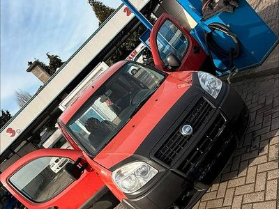 Gebraucht Fiat Doblò 80 PS (58 kW) 2008 Rot Van / Kleinbus
