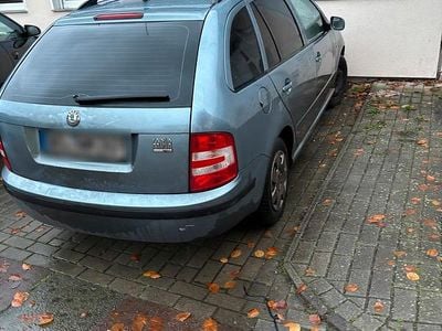 Blau Gebraucht 2007 Skoda Fabia Kombi | 1.000 €
