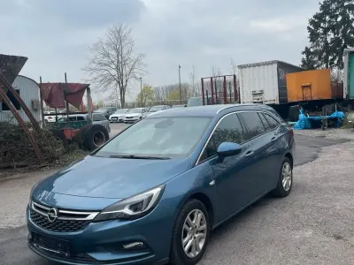 Gebraucht Opel Astra Sport 150 PS (110 kW) 2016 Andere farben Kombi