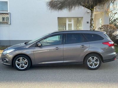 Usata Ford Focus SYNC Edition 116 CV (85 kW) 2013 Marrone Station wagon
