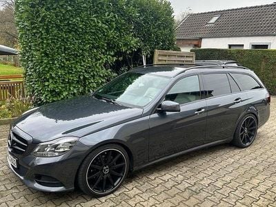 Grau Gebraucht 2014 Mercedes E220 Edition Kombi | 11.999 € (Fairer Preis)