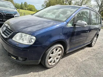 Gebraucht VW Touran 150 PS (110 kW) 2003 Blau Van / Kleinbus
