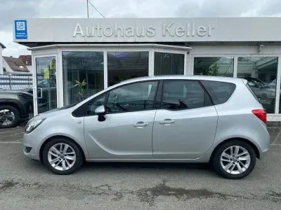 Gebraucht Opel Meriva drive 120 PS (88 kW) 2016 Silber Van / Kleinbus