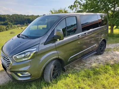 Gebraucht Ford Tourneo 185 PS (136 kW) 2020 Grau Van / Kleinbus