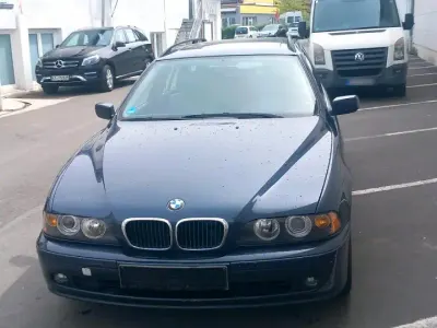 Gebraucht BMW 530 231 PS (169 kW) 2001 Blau Kombi