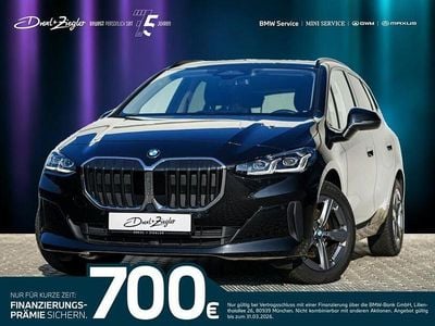 Gebraucht BMW 220 Active Tourer Luxury Line 170 PS (125 kW) 2025 Saphirschwarzmetallic Van / Kleinbus