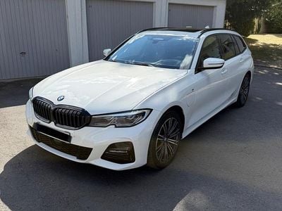 BMW 330e