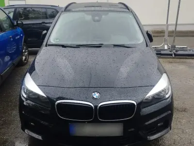 Gebraucht BMW 218 Gran Tourer 136 PS (100 kW) 2016 Schwarz Van / Kleinbus