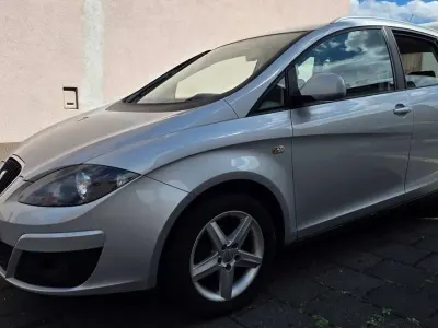 Gebraucht Seat Altea XL Ecomotive 105 PS (77 kW) 2012 "estrella" silber Van / Kleinbus