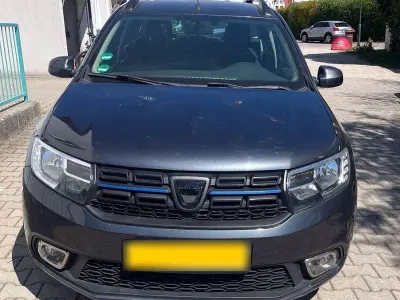 Gebraucht Dacia Logan MCV Comfort 90 PS (66 kW) 2017 Grau Kombi