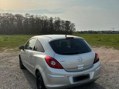 Usata Opel Corsa 80 CV (58 kW) 2006 Argento Utilitaria