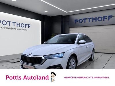 Weiss Gebraucht 2023 Skoda Octavia Style Kombi | 20.877 € (Guter Preis)