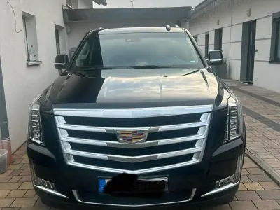Gebraucht Cadillac Escalade 420 PS (308 kW) 2016 Schwarz SUV