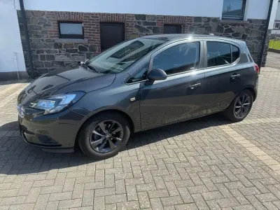 Usata Opel Corsa Color Edition 90 CV (66 kW) 2017 Grigio Utilitaria