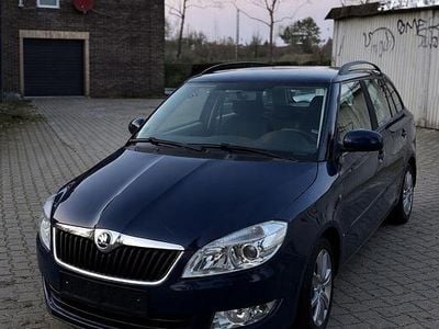 Gebraucht Skoda Fabia 91 PS (66 kW) 2013 Blau Kombi