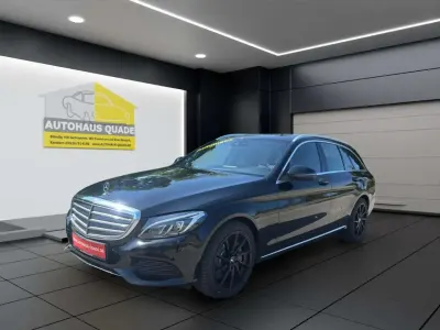 Gebraucht Mercedes C400 333 PS (244 kW) 2018 Schwarz Kombi