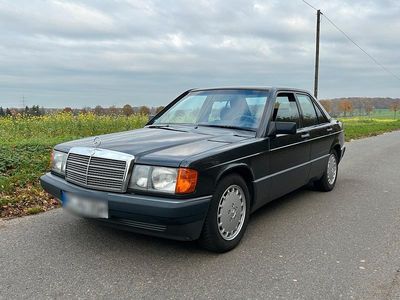 Usata Mercedes 190 118 CV (86 kW) 1989 Grigio Berlina