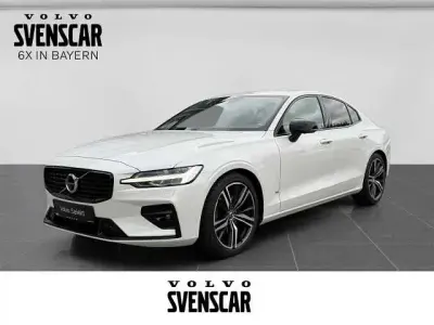 Gebraucht Volvo S60 R-Design 145 PS (106 kW) 2022 Limousine