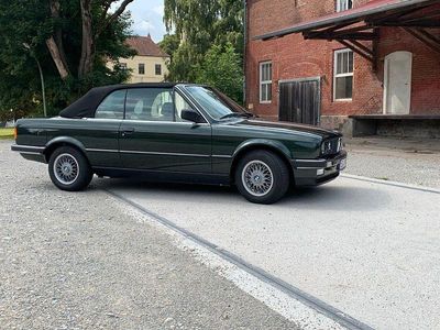 Gebraucht BMW 325 Sport Line 170 PS (125 kW) 1989 Grün Cabrio