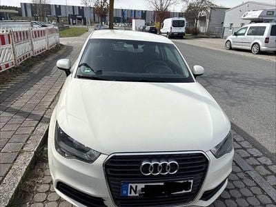 Gebraucht Audi A1 122 PS (89 kW) 2011 Weiß Kleinwagen