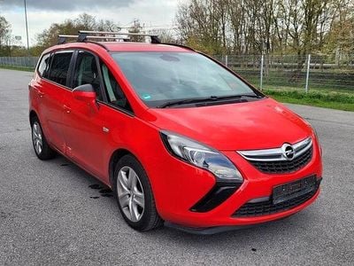 Usata Opel Zafira Tourer Edition 120 CV (88 kW) 2015 Rosso Monovolume