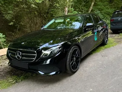 Gebraucht Mercedes E200 184 PS (135 kW) 2019 Schwarz Limousine