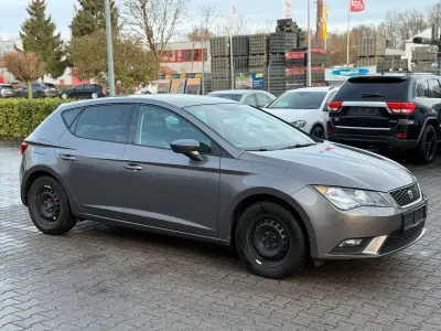Używany Seat Leon CONNECT 125 KM (91 kW) 2016 Szary Sedan/Limuzyna