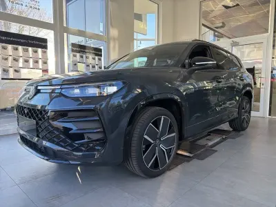 Begagnad VW Tayron R-line 204 HK (150 kW) 2026 Grå SUV