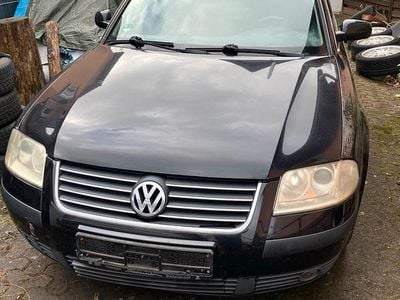 Usata VW Passat Trendline 131 CV (96 kW) 2003 Nero Station wagon
