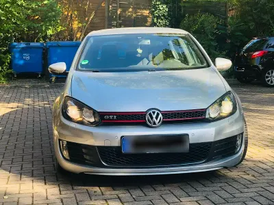 Gebraucht VW Golf VI GTI 211 PS (155 kW) 2009 Silber Kleinwagen