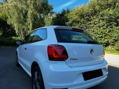 Gebraucht VW Polo 75 PS (55 kW) 2014 Weiß Kleinwagen
