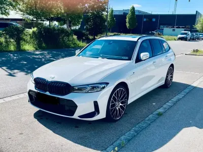 Używany BMW 330e M Sport 292 KM (214 kW) 2023 Biały Kombi