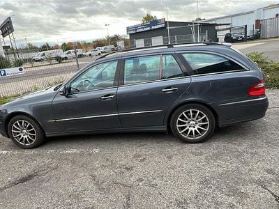 Grau Gebraucht 2008 Mercedes E280 Avantgarde Kombi | 7.150 € (Fairer Preis)
