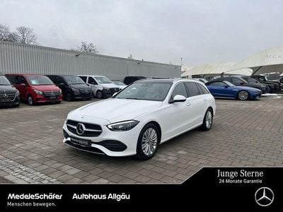 Weiß Gebraucht 2024 Mercedes C220 Avantgarde Limousine | 38.360 € (Etwas zu teuer)