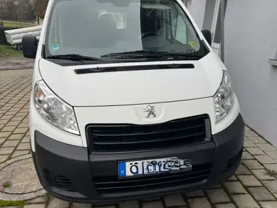 Gebraucht Peugeot Expert 128 PS (94 kW) 2016 Weiß Van
