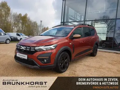 Nowe Dacia Jogger Extreme 141 KM (103 kW) 2025 Brązowy Minivan