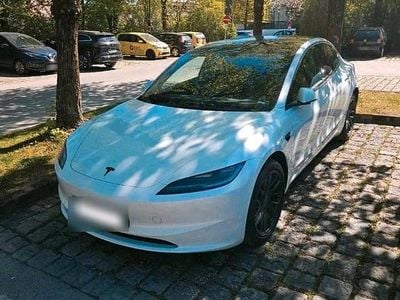 Usata Tesla Model 3 Long Range RWD 210 kW (286 CV) 2024 Bianco Berlina