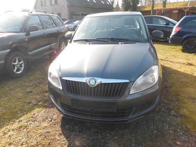 Gebraucht Skoda Fabia Ambiente 60 PS (44 kW) 2010 Grau Limousine