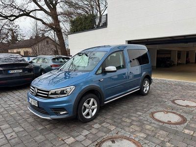 Gebraucht VW Caddy 125 PS (91 kW) 2016 Blau Van / Kleinbus