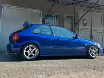 Gebraucht Honda Civic 90 PS (66 kW) 1998 Blau Kleinwagen