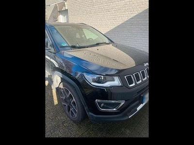 Gebraucht Jeep Compass Limited 140 PS (102 kW) 2018 Schwarz SUV