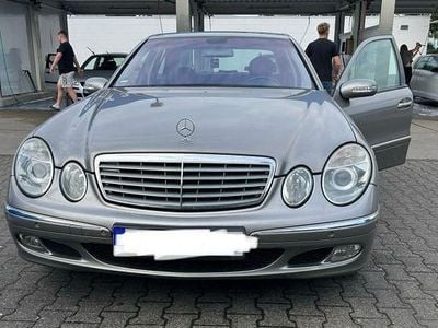 Mercedes E280