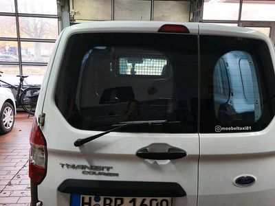 Weiß Gebraucht 2022 Ford Transit Van / Kleinbus | 9.500 €