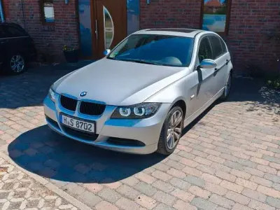 Gebraucht BMW 320 163 PS (119 kW) 2006 Silber Limousine