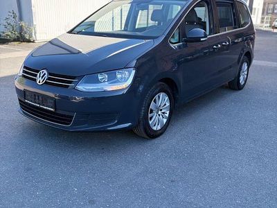 Gebraucht VW Sharan 140 PS (102 kW) 2011 Grau Van / Kleinbus