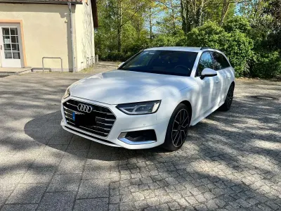 Gebraucht Audi A4 Advanced 150 PS (110 kW) 2020 Weiß Kombi