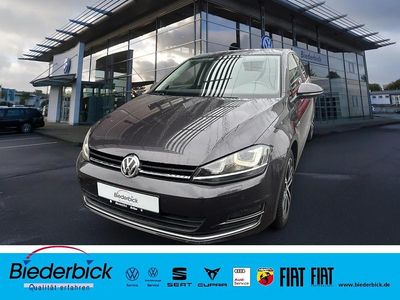 Gebraucht VW Golf VII LOUNGE 110 PS (80 kW) 2016 Kleinwagen